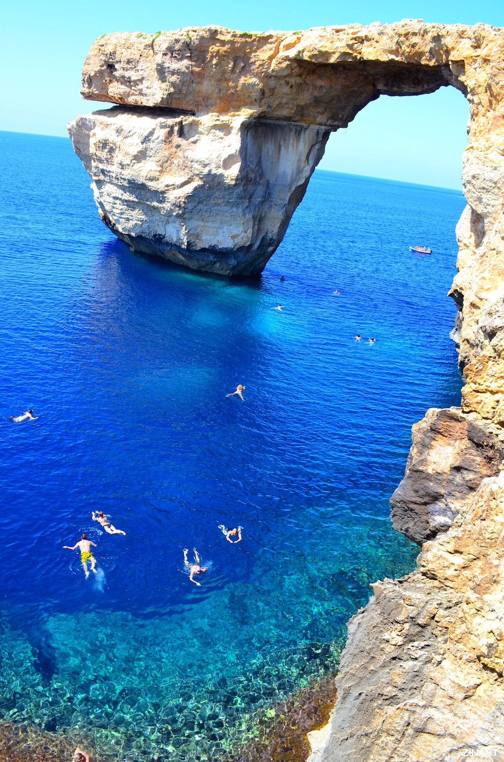 驚愕 桁外れに美しい海をマルタ共和国で発見した ガカプロ