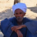 ガン見する事が仕事のおじいちゃんとナイル川のほとりで出会った話。