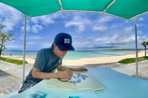 海の前をアトリエにして生活している画家が教える夢の叶え方。